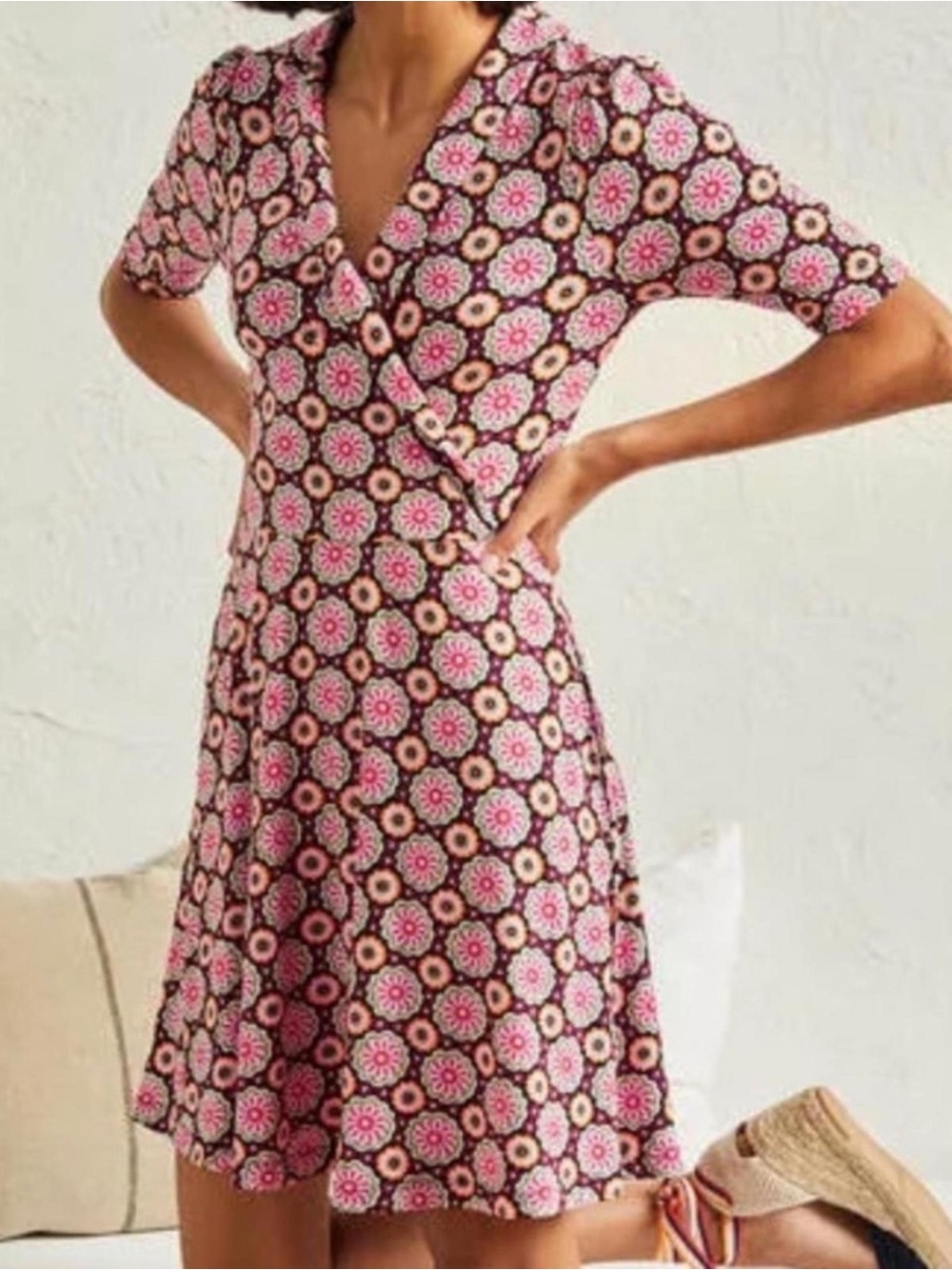 Boden Floral Fixed Wrap Jersey Dress Pockets Opulent Daisy Sz 10R Vacation Chic